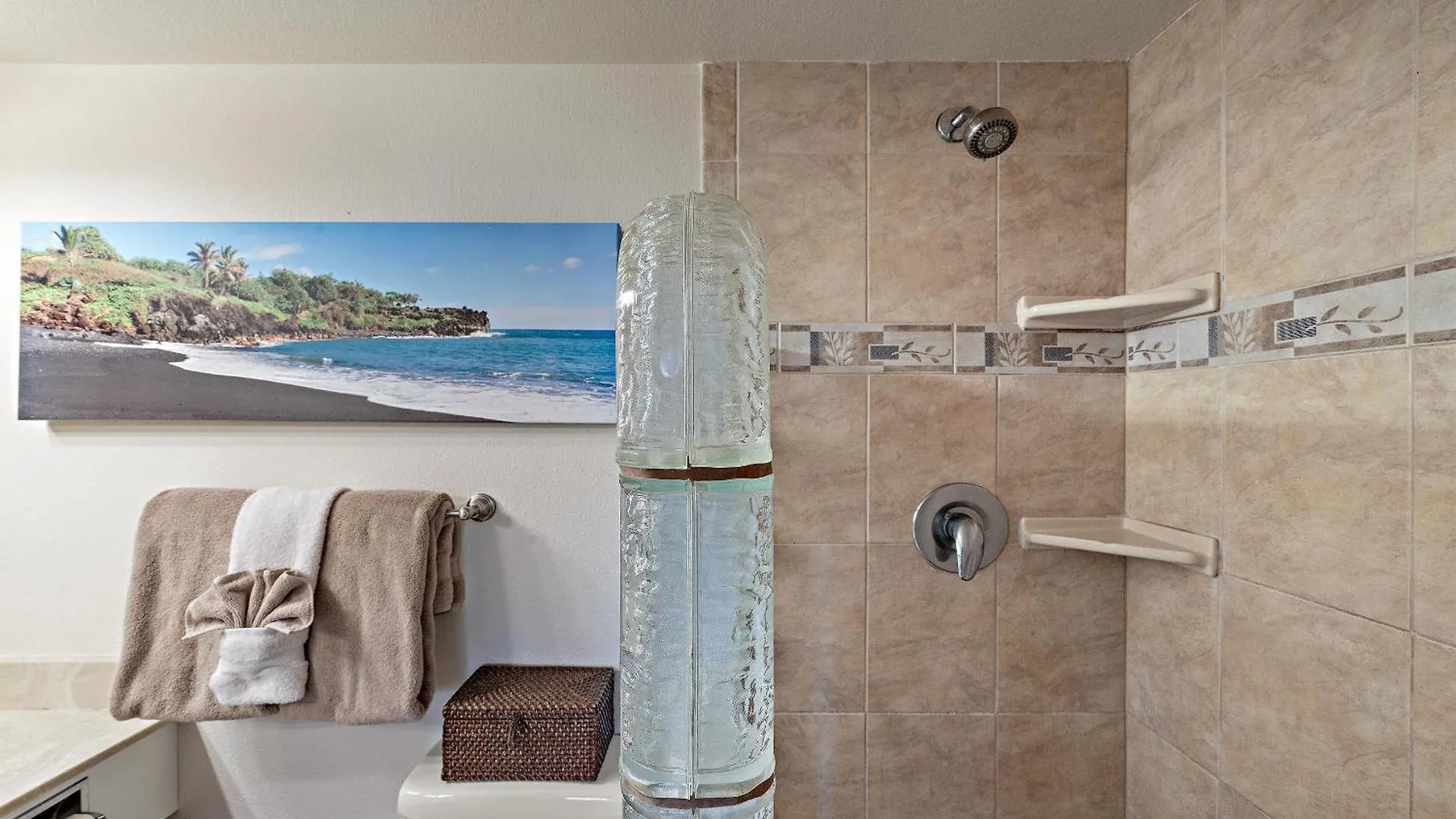Kamaole Sands 9-301 - Luxury Renovation, Split Ac Wailea  0*, Wailea (Maui)